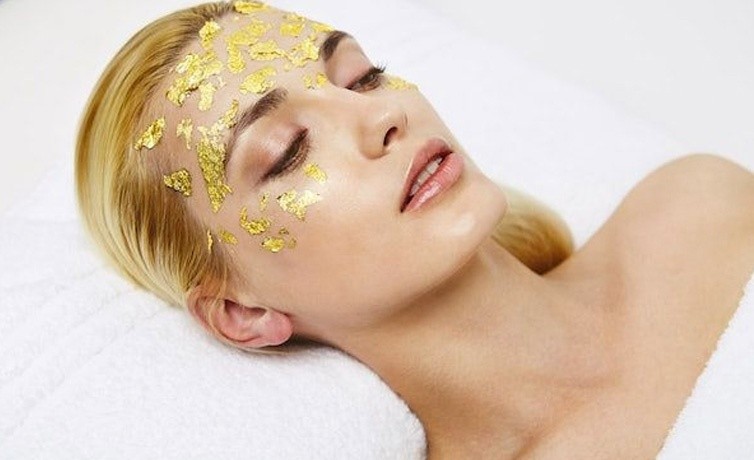 What are the benefits of the gold mask for the skin for a lively skin look...