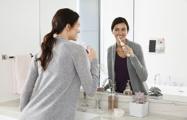 Choosing the right toothbrush and toothpaste