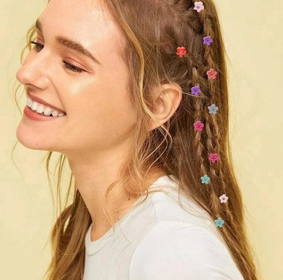 Let's see what are your favorite hair accessories this summer?